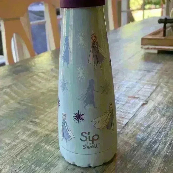 Sip by Swell Elsa Frozen Stainless Water Bottle, 10 oz - Picture 2 of 5